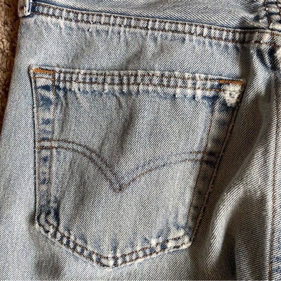 Levi's 501xx Jeans Size 32x36 Distressed Blue Denim Button Fly Light Wash USA - Picture 11 of 16